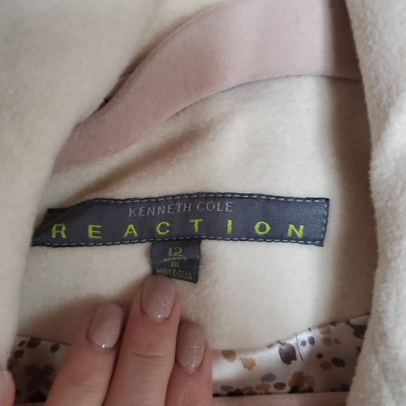 Jacket - Picture 1 of 4